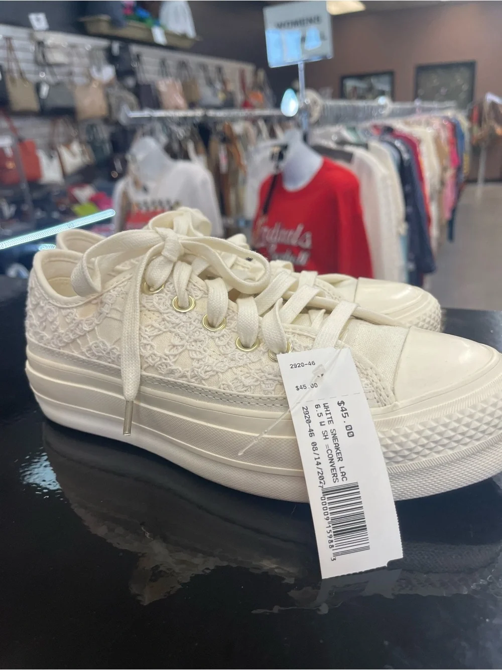 Converse Women's Cream Lace Low-Top Platform Sneakers